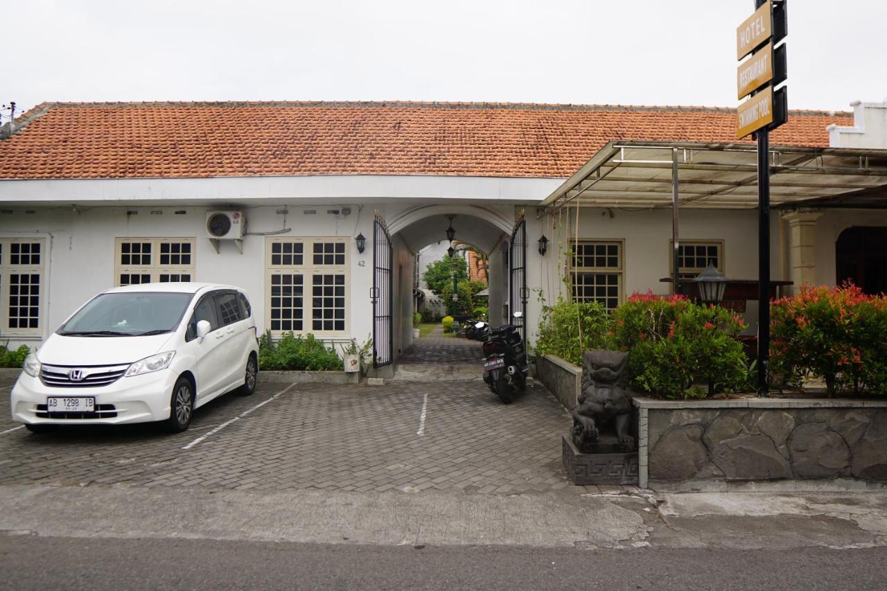 Hotel Tulips Yogyakarta Extérieur photo
