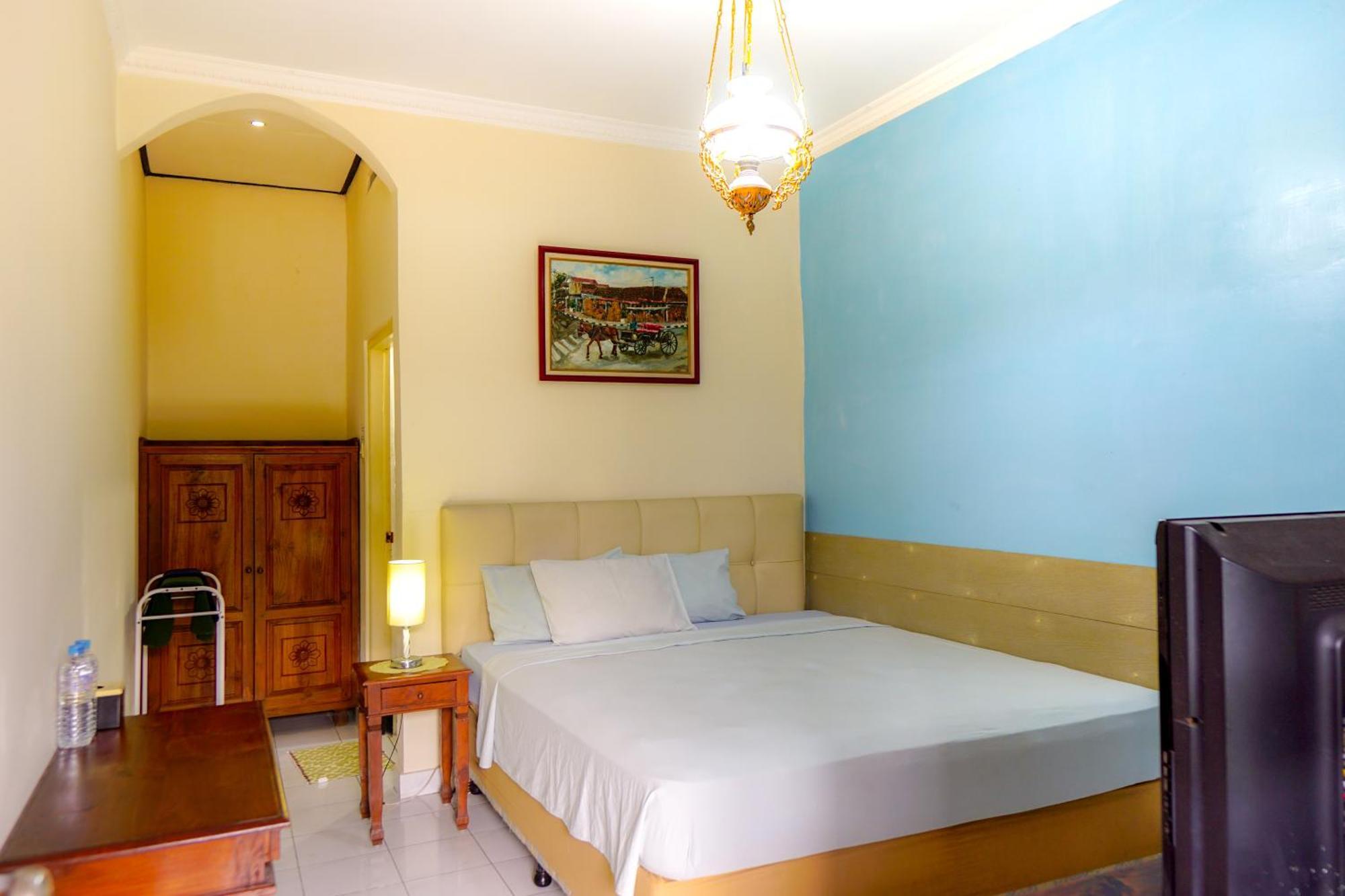 Hotel Tulips Yogyakarta Extérieur photo